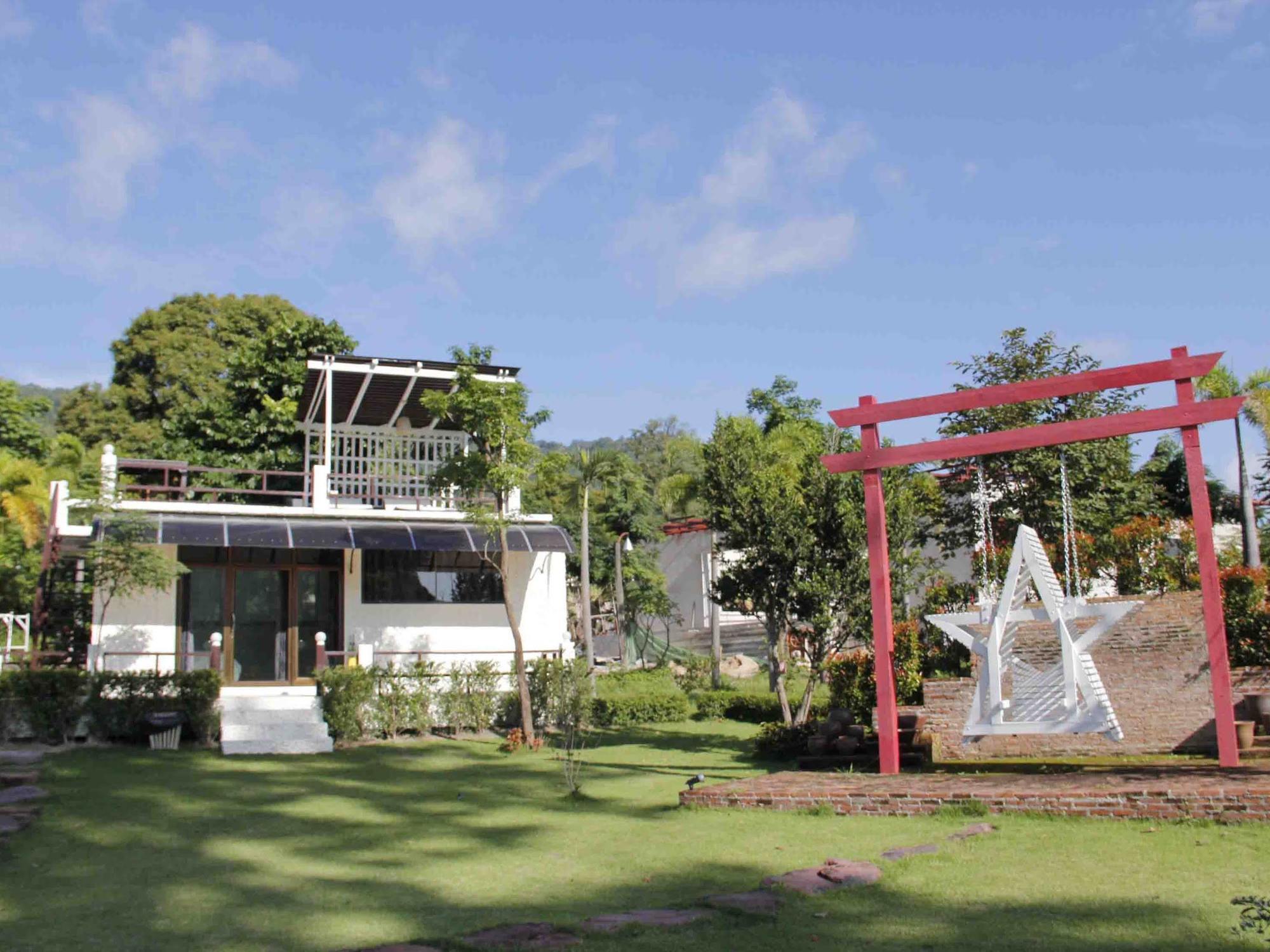 The Banyan Leaf Resort Suan Phueng Ngoại thất bức ảnh